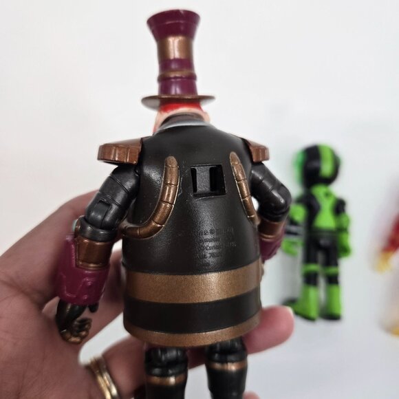 Ben 10 Action Figure Lot of 4 Hot Shot Rustbuggy Ben Steam Smythe Heatblast - Picture 5 of 11